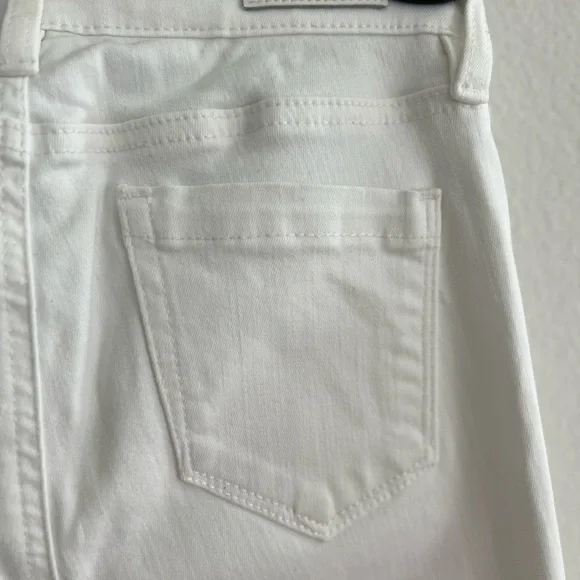 Blank NYC Kids White Jeans - Picture 11 of 15